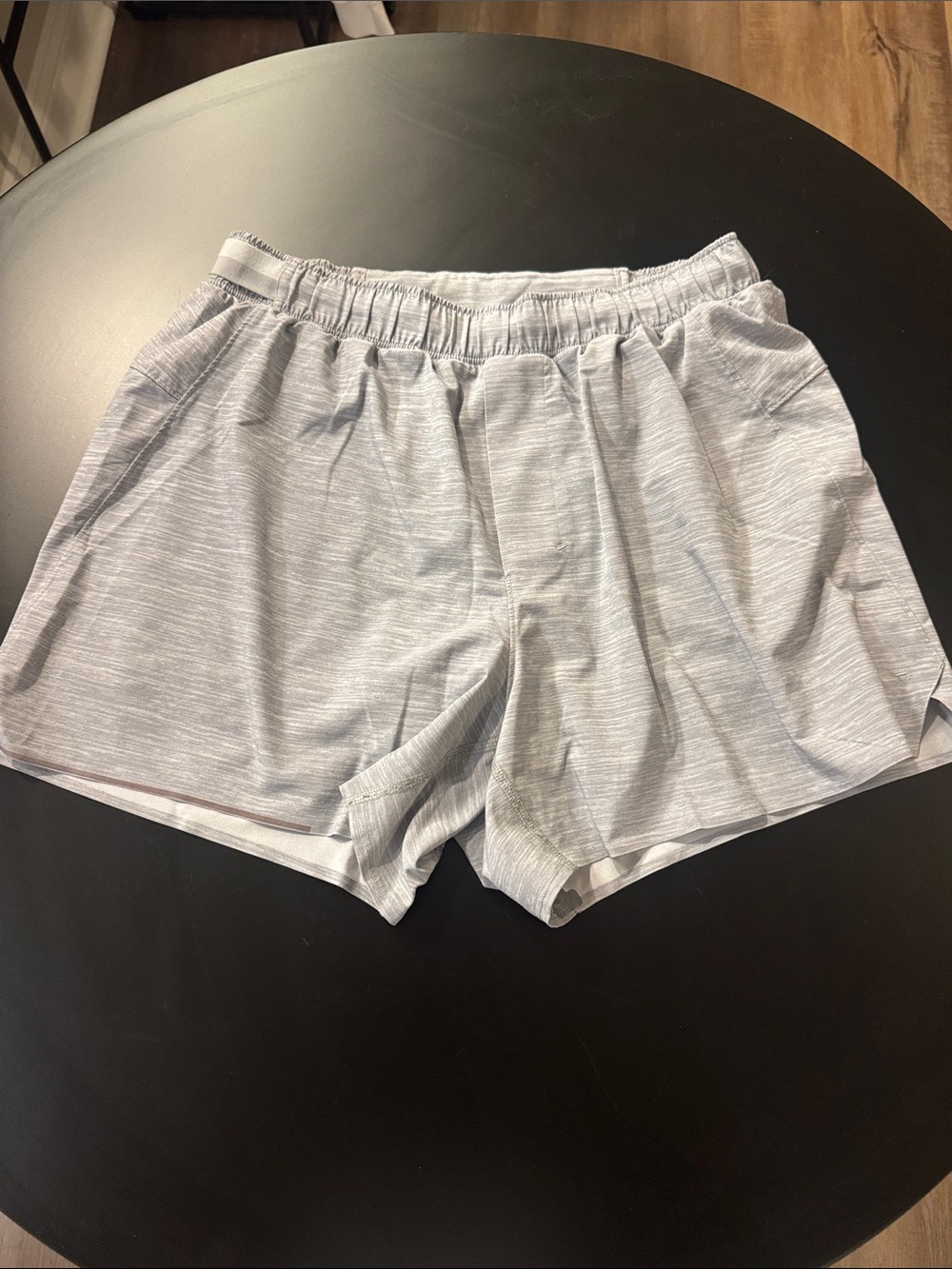 Men's Lulu Lemon Athletic Shorts With Liner- Light Gray